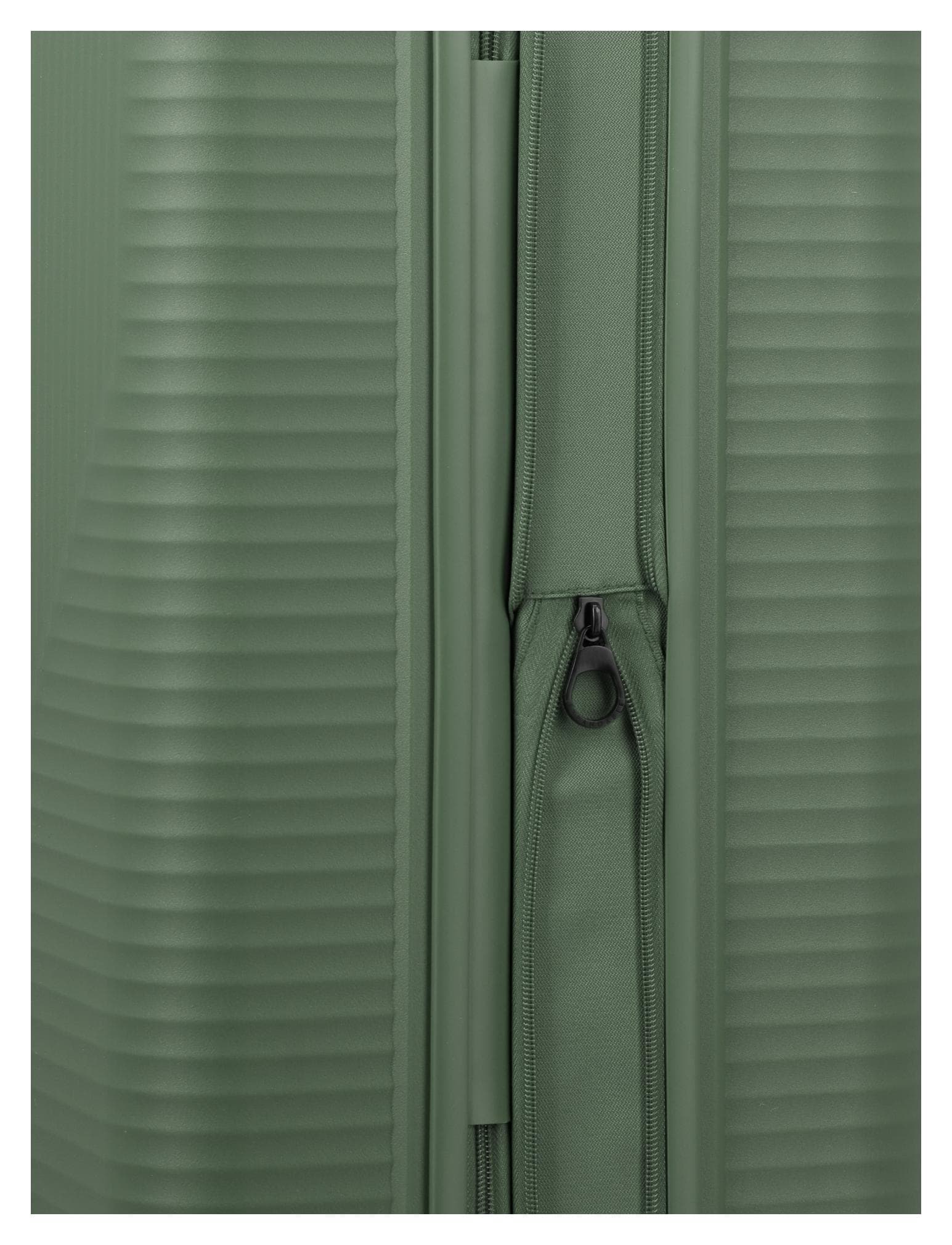 Střední cestovní kufr na kolečkách Travelite Air Stripe M Green 5