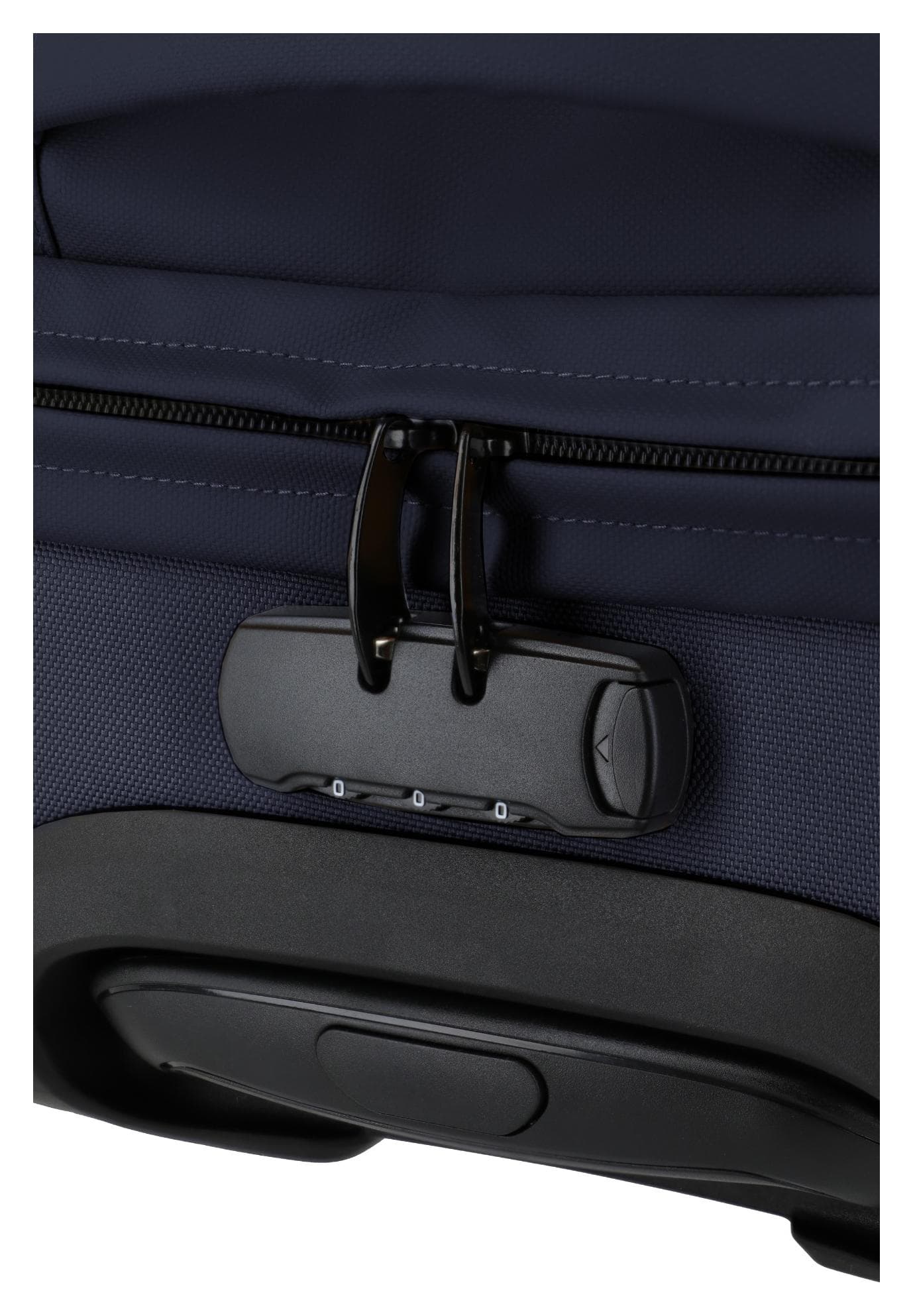 Travelite Bolonia Wheeled Duffle S,M,L Navy 3