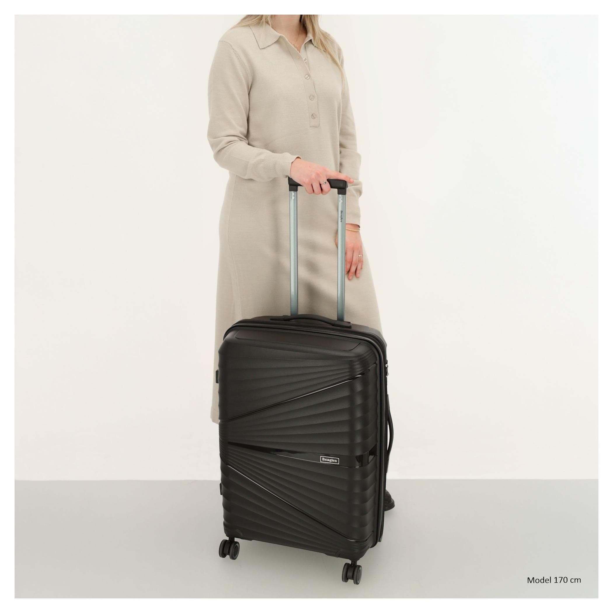 Střední cestovní kufr na kolečkách Beagles Travel 25138 M Black 3