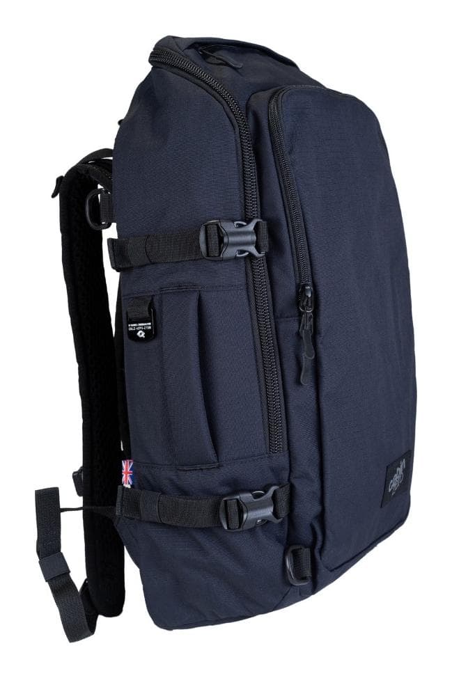 Cestovní batoh do letadla CabinZero Adventure Pro 32L Absolute Black 2