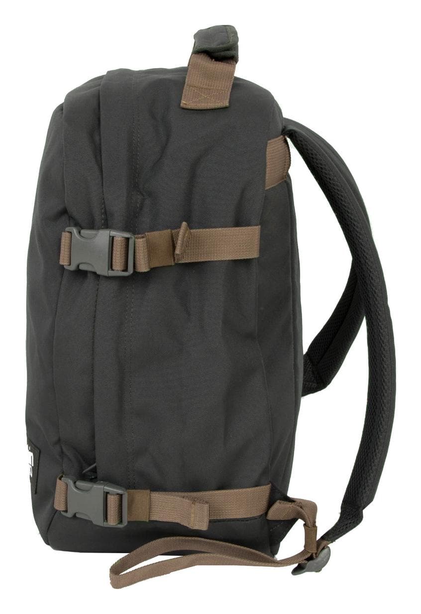 Batoh do letadla 40x30x20 CabinZero Classic 28L Black Sand 2