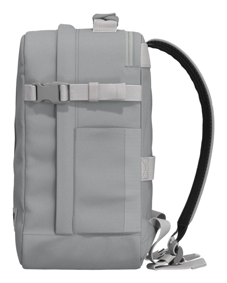 Cestovní batoh do letadla CabinZero Classic Tech 28L Silver Storm 4