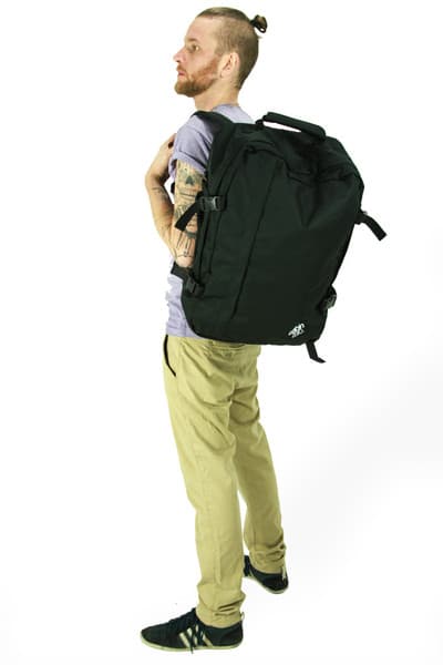 Cestovní batoh do letadla CabinZero Classic 44L Absolute Black