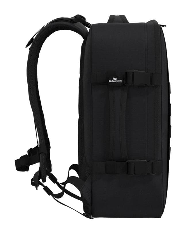 Cestovní batoh do letadla CabinZero Military 28L Absolute Black 5