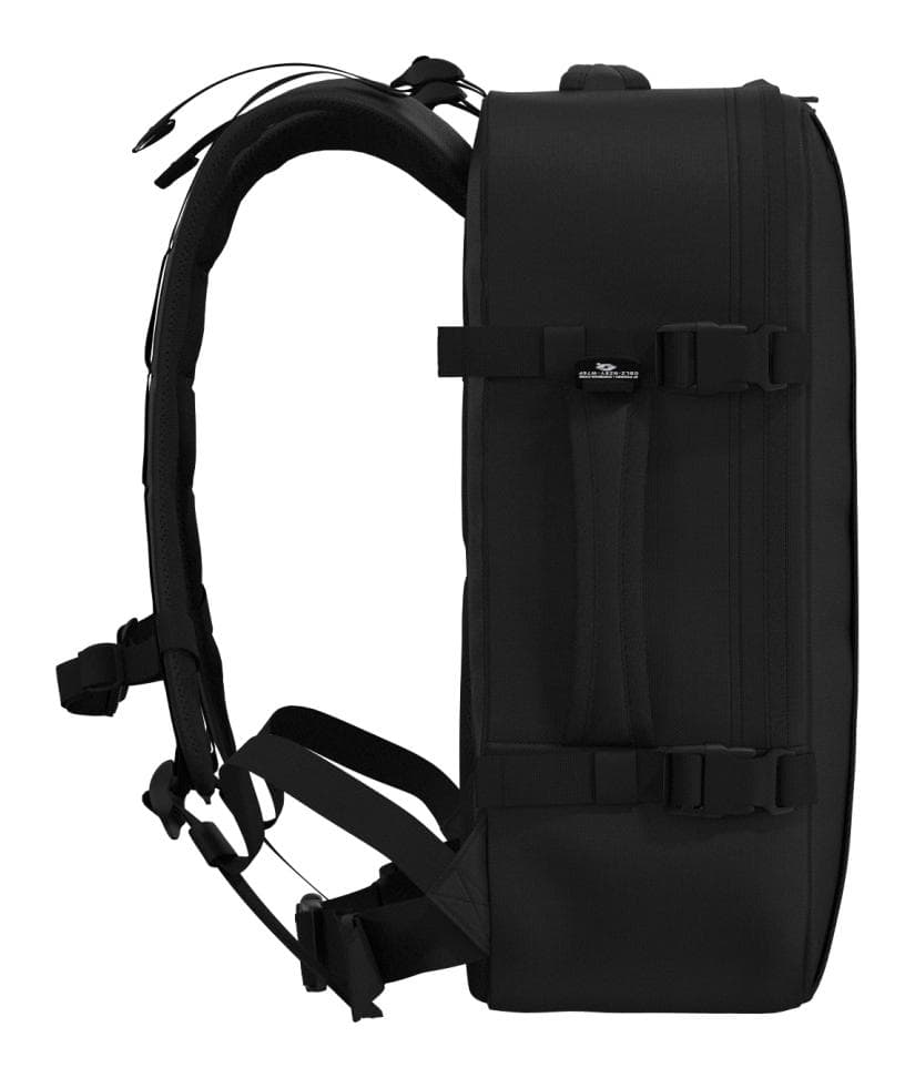 Palubní batoh CabinZero Military 36L Absolute Black 6