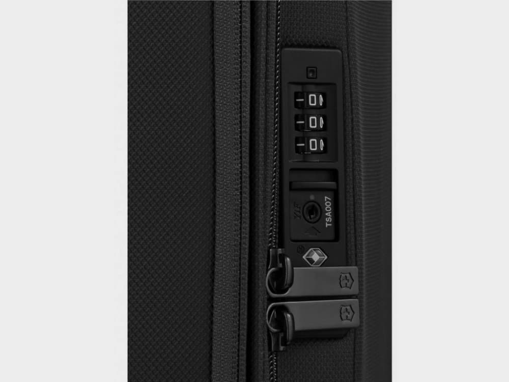 Kabinový Kufr Connex Softside, Frequent Flyer Carry-on černý 605650 2