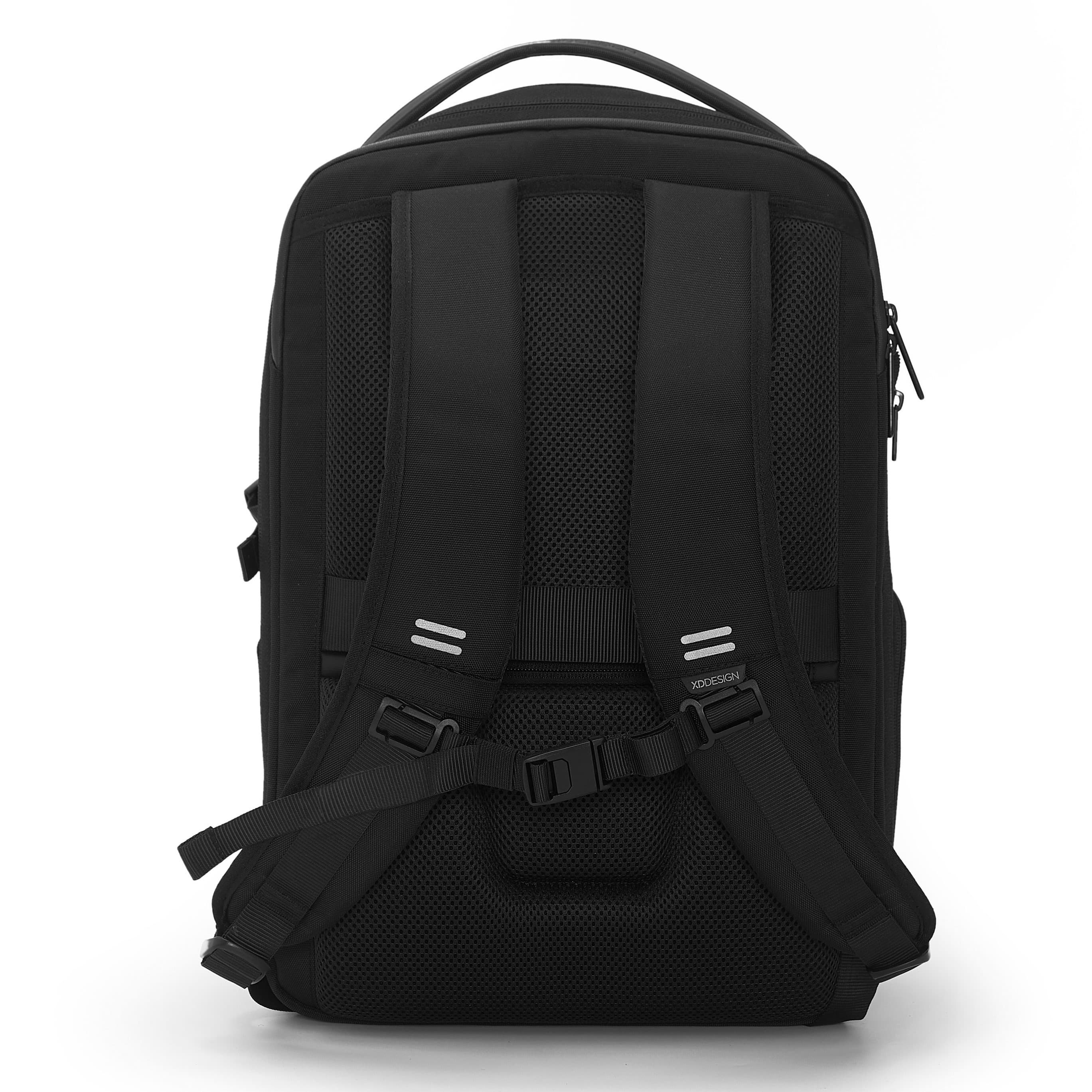 Městský designový batoh, Bizz, 16", XD Design, černý 6
